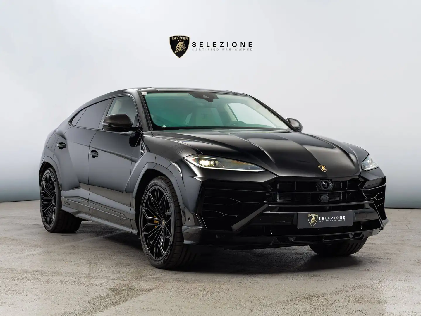Lamborghini Urus SE MY26 Schwarz - 1
