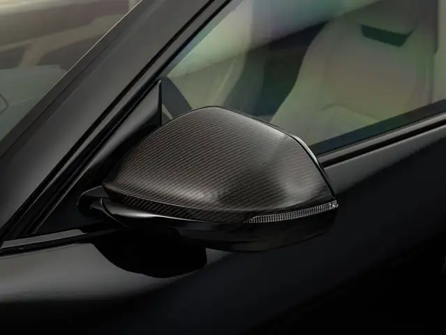 Lamborghini Urus view 15