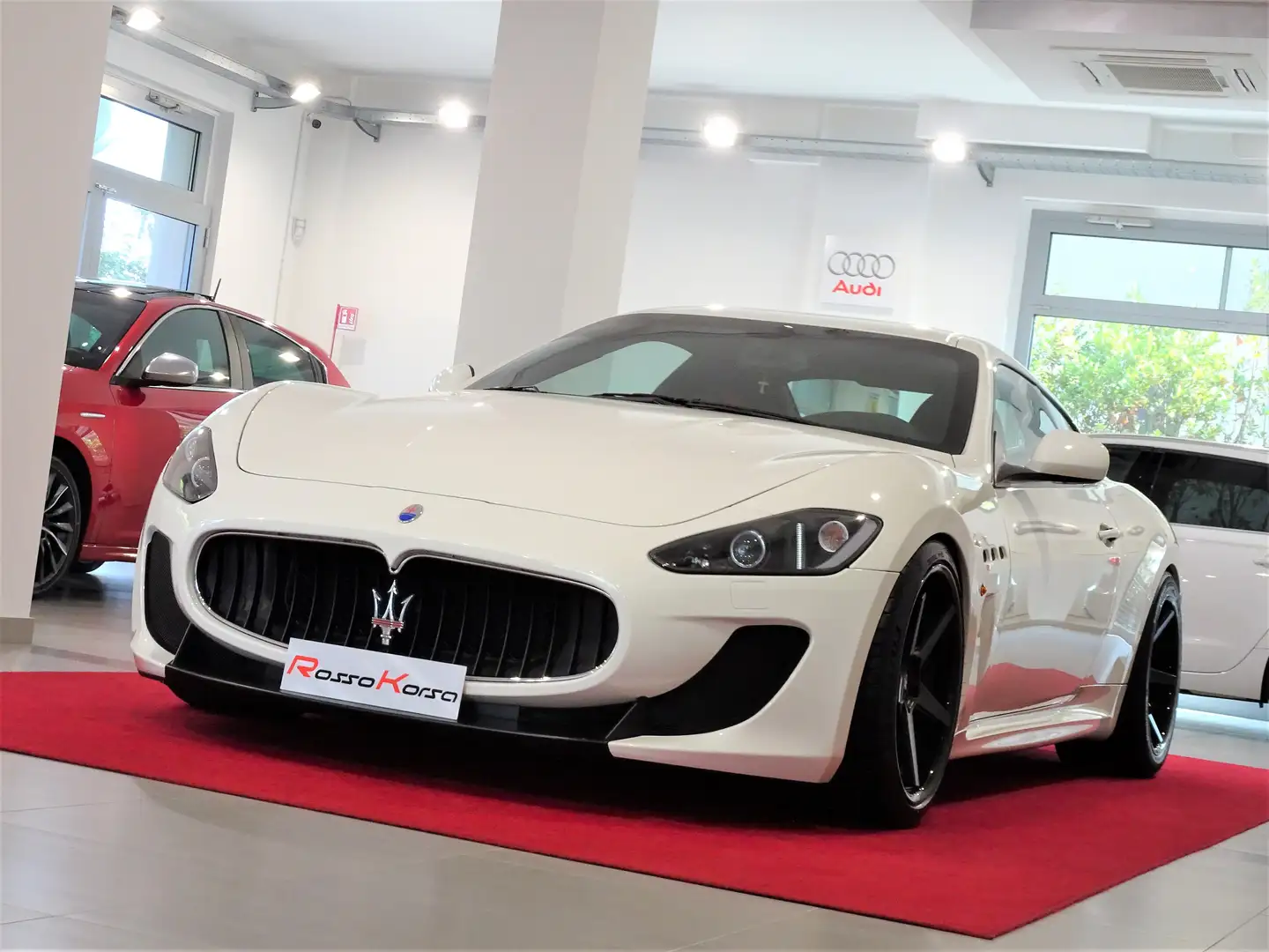 Maserati GranTurismo 4.7 MC Stradale 450CV *2 POSTI* Bianco - 1