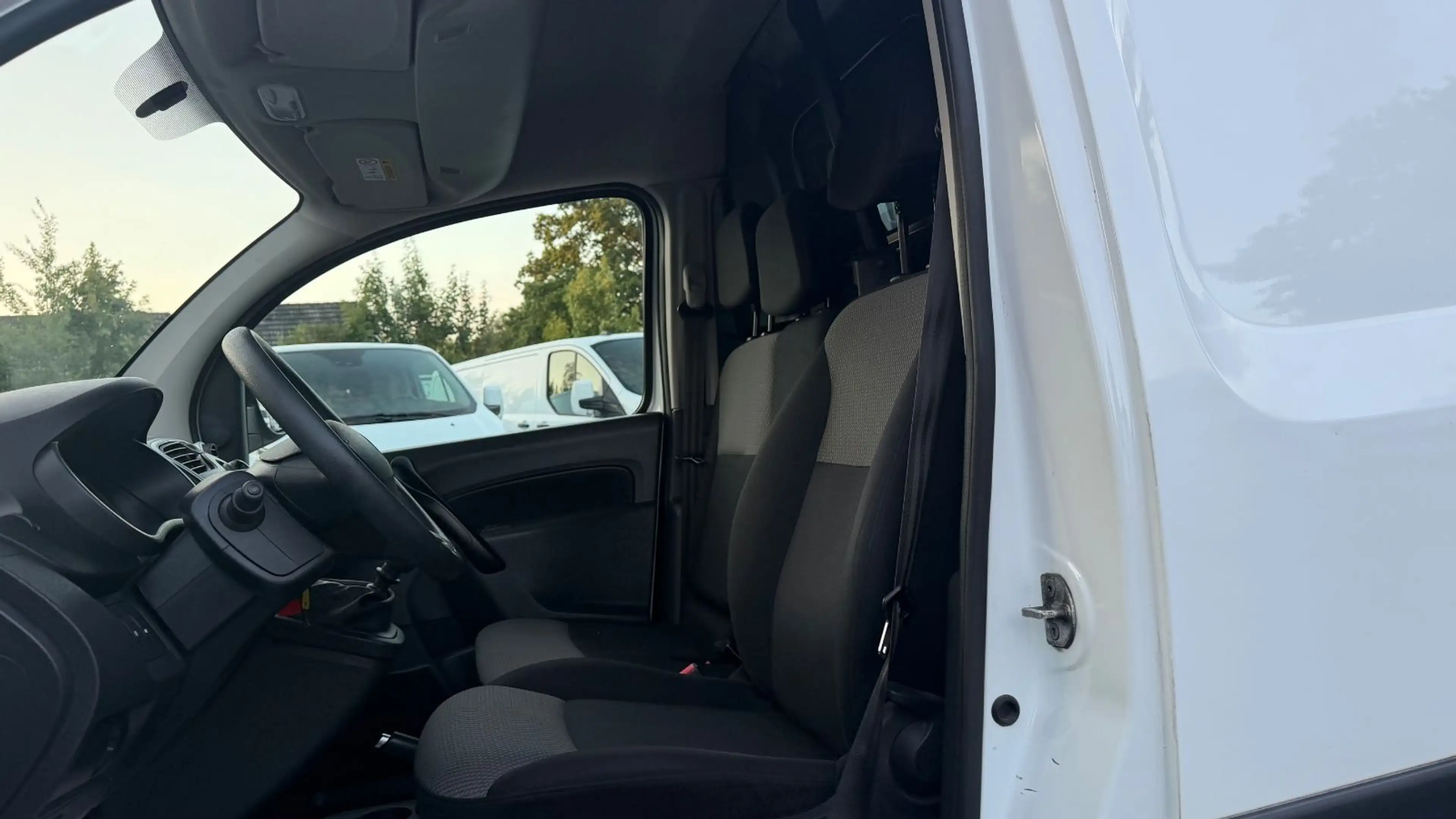Renault Kangoo KANGOO RAPID MAXI/PDC/KLIMA/TÜV NEU//AHK/3-SITZE — photo 8