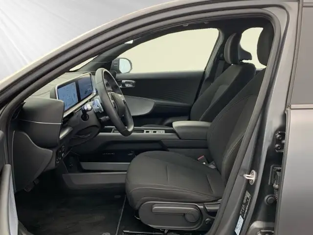 Hyundai Ioniq 6 view 8