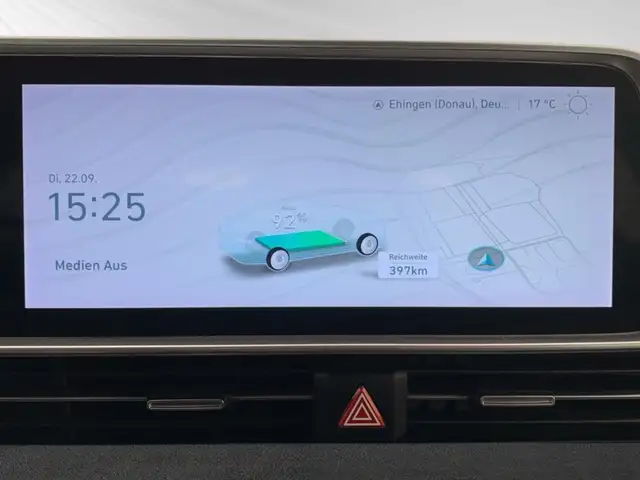 Hyundai Ioniq 6 view 11