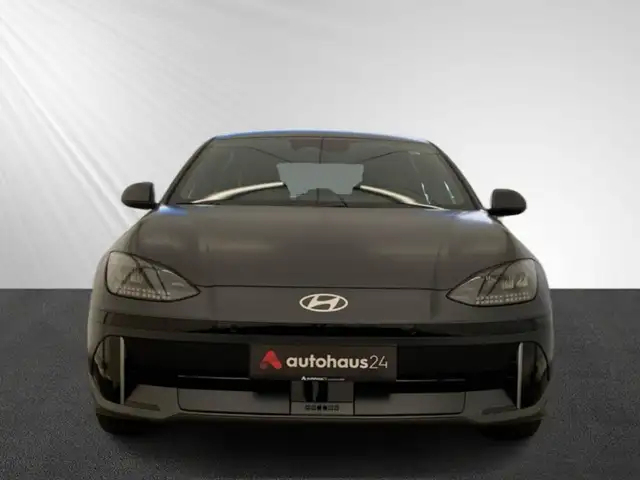 Hyundai Ioniq 6 view 2