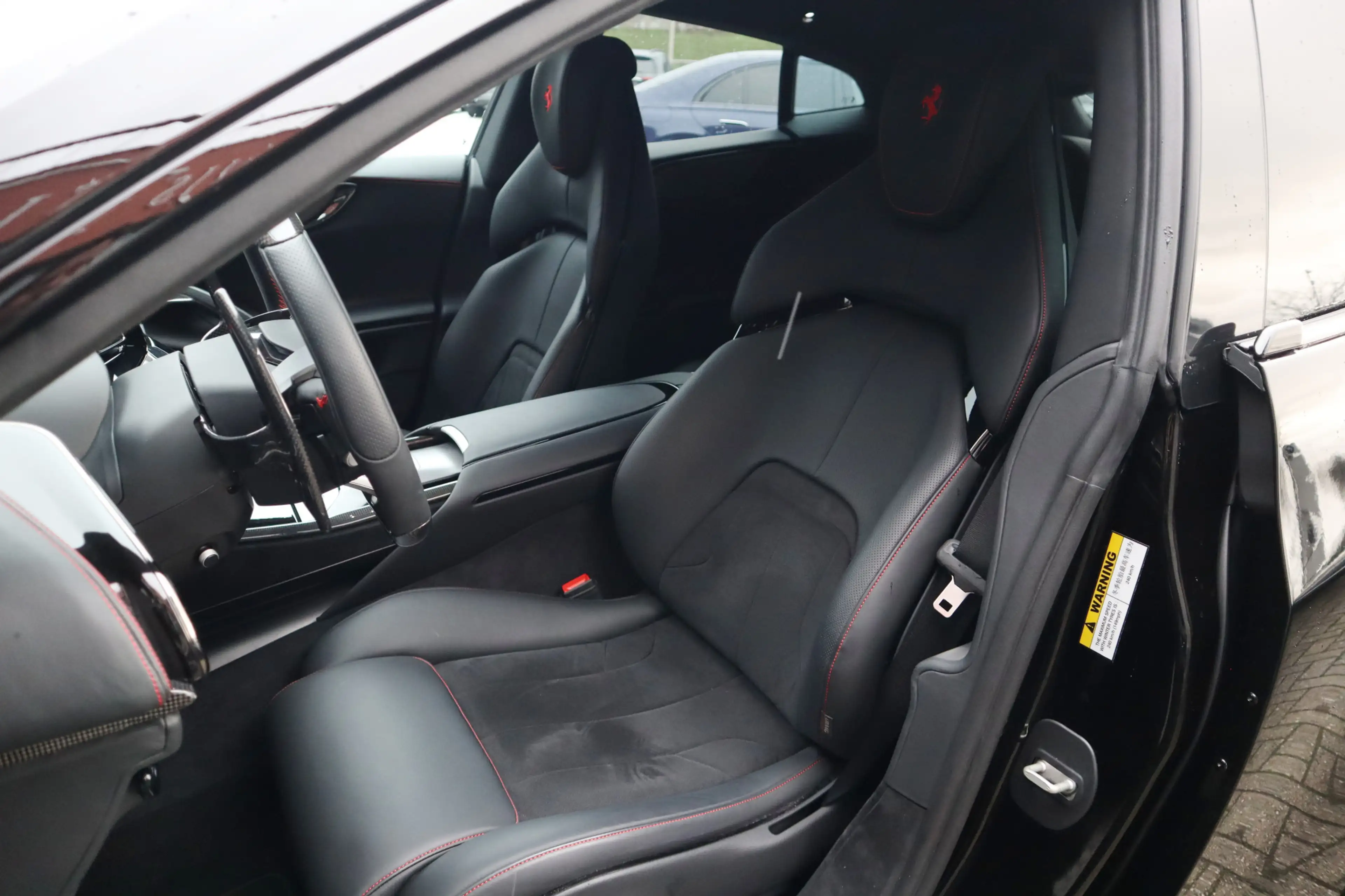Ferrari Purosangue 6.5 V12 | NOVITEC, Carbon in/ext., Lift, Passenger — photo 21