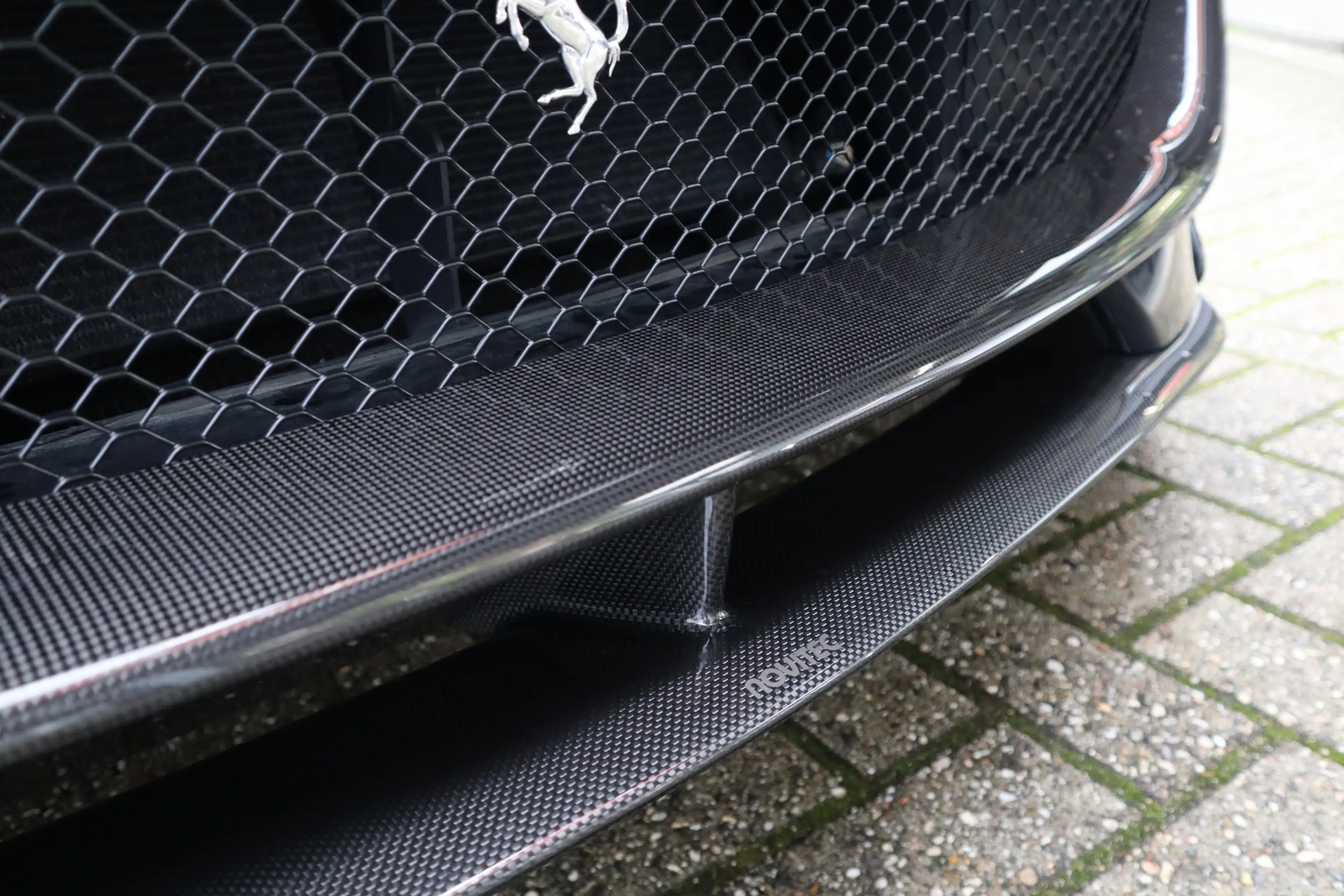 Ferrari Purosangue 6.5 V12 | NOVITEC, Carbon in/ext., Lift, Passenger — photo 12