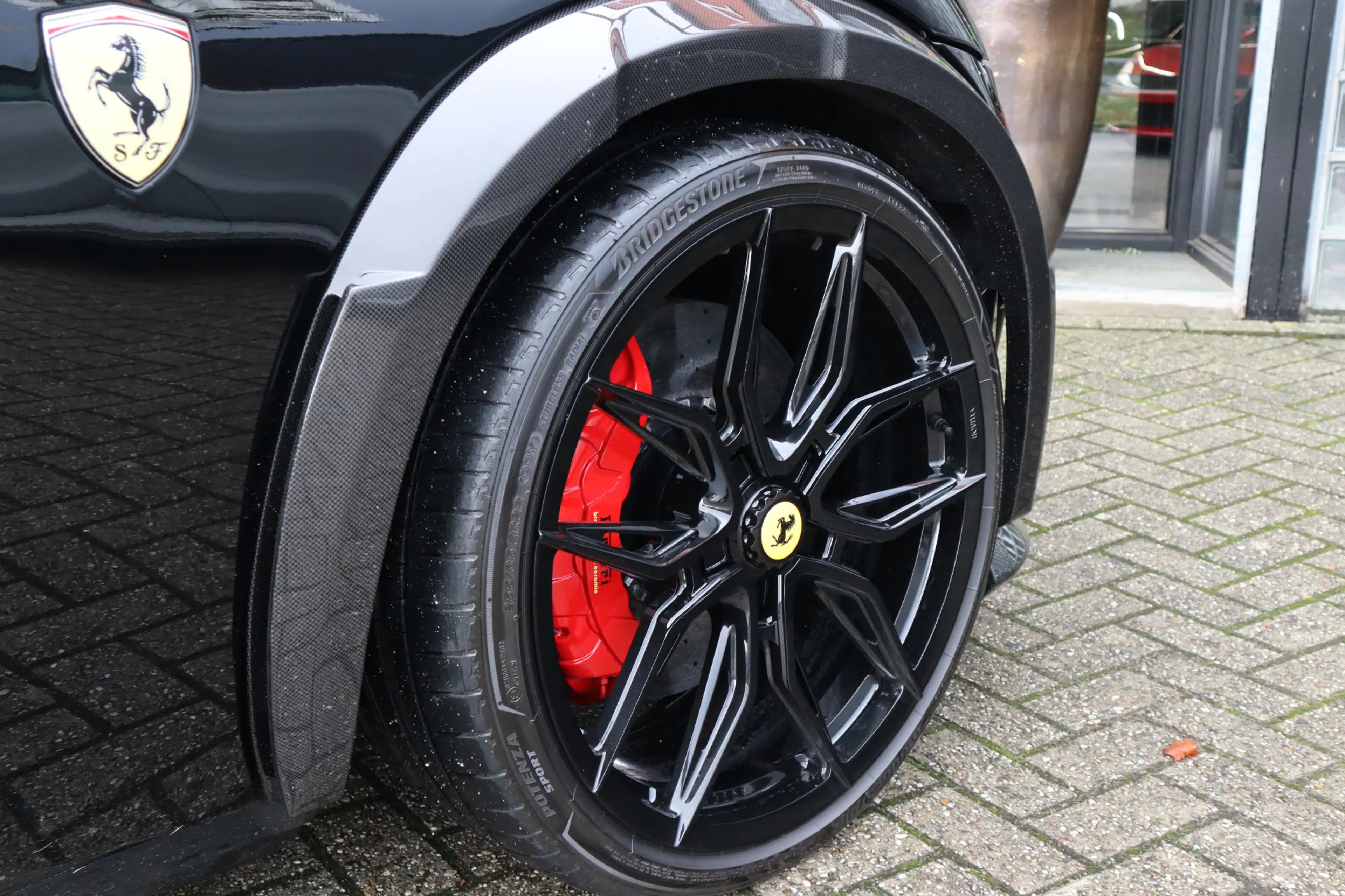 Ferrari Purosangue 6.5 V12 | NOVITEC, Carbon in/ext., Lift, Passenger — photo 9