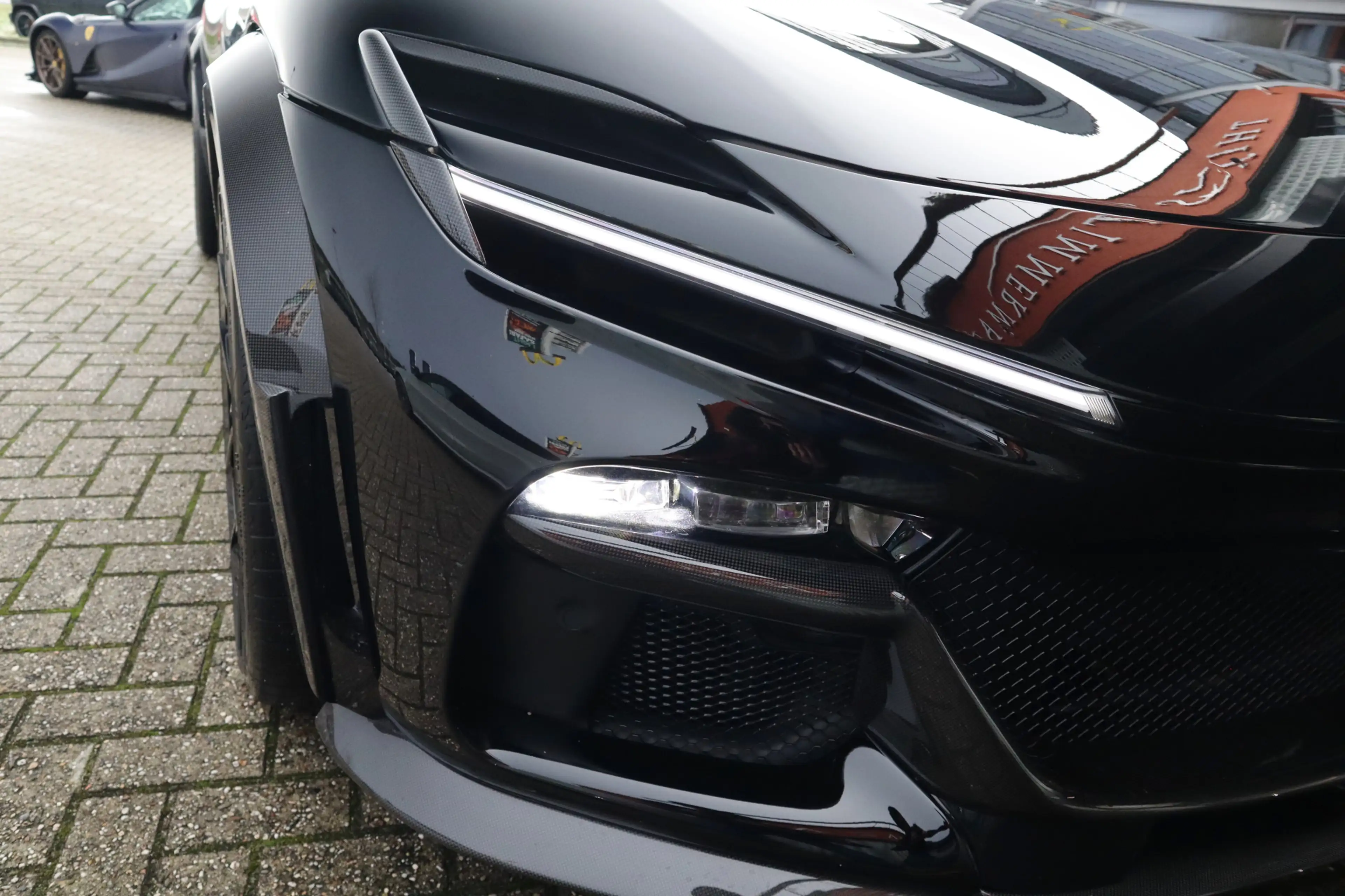 Ferrari Purosangue 6.5 V12 | NOVITEC, Carbon in/ext., Lift, Passenger — photo 11