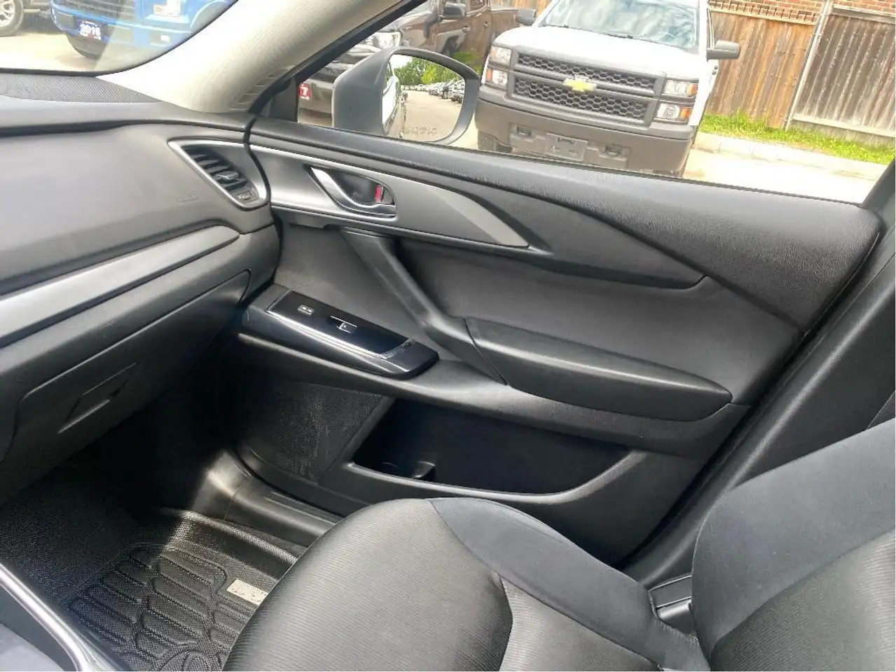 Mazda CX-9 снимка Mazda CX-9