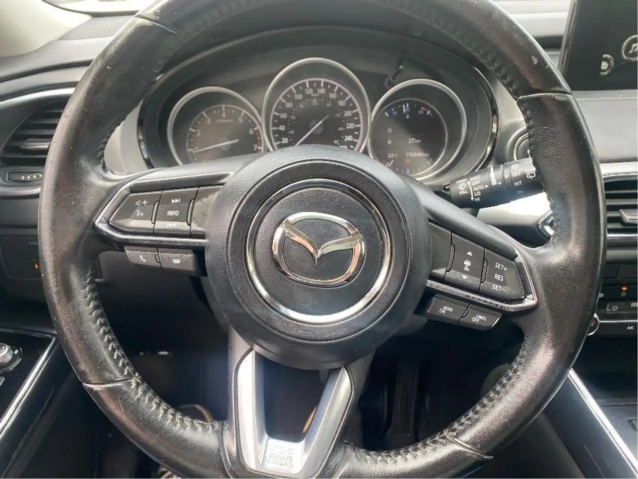 Mazda CX-9 снимка Mazda CX-9