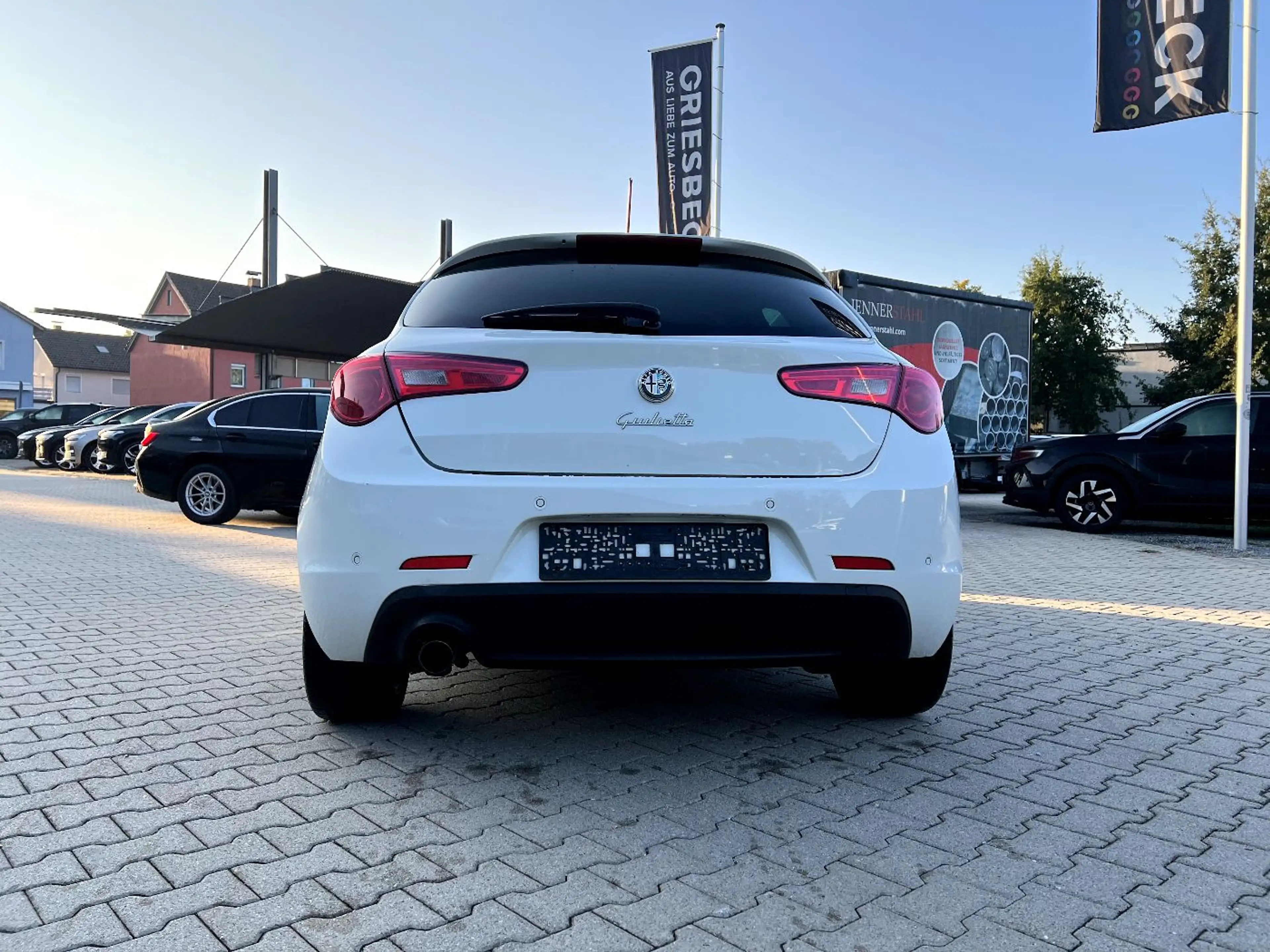 Alfa Romeo Giulietta 1.4 TB 16V *Klimaanlage Alufelgen PDC* — photo 3