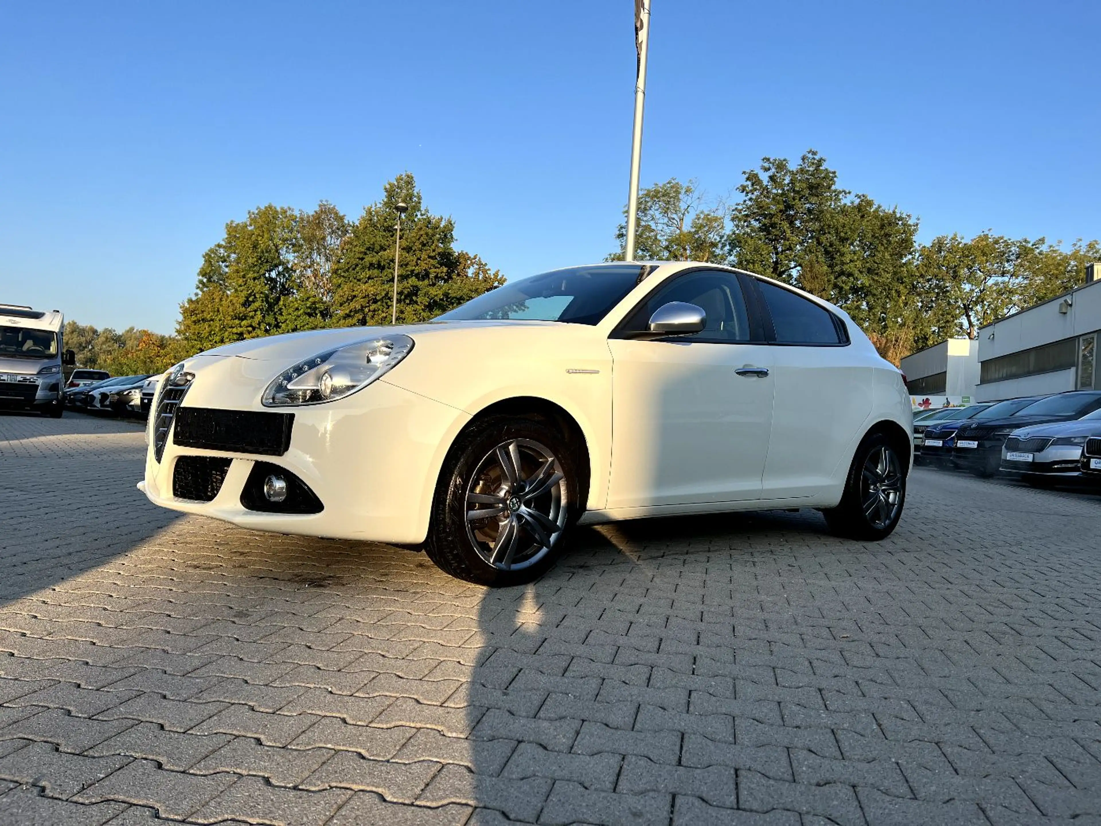 Alfa Romeo Giulietta 1.4 TB 16V *Klimaanlage Alufelgen PDC*