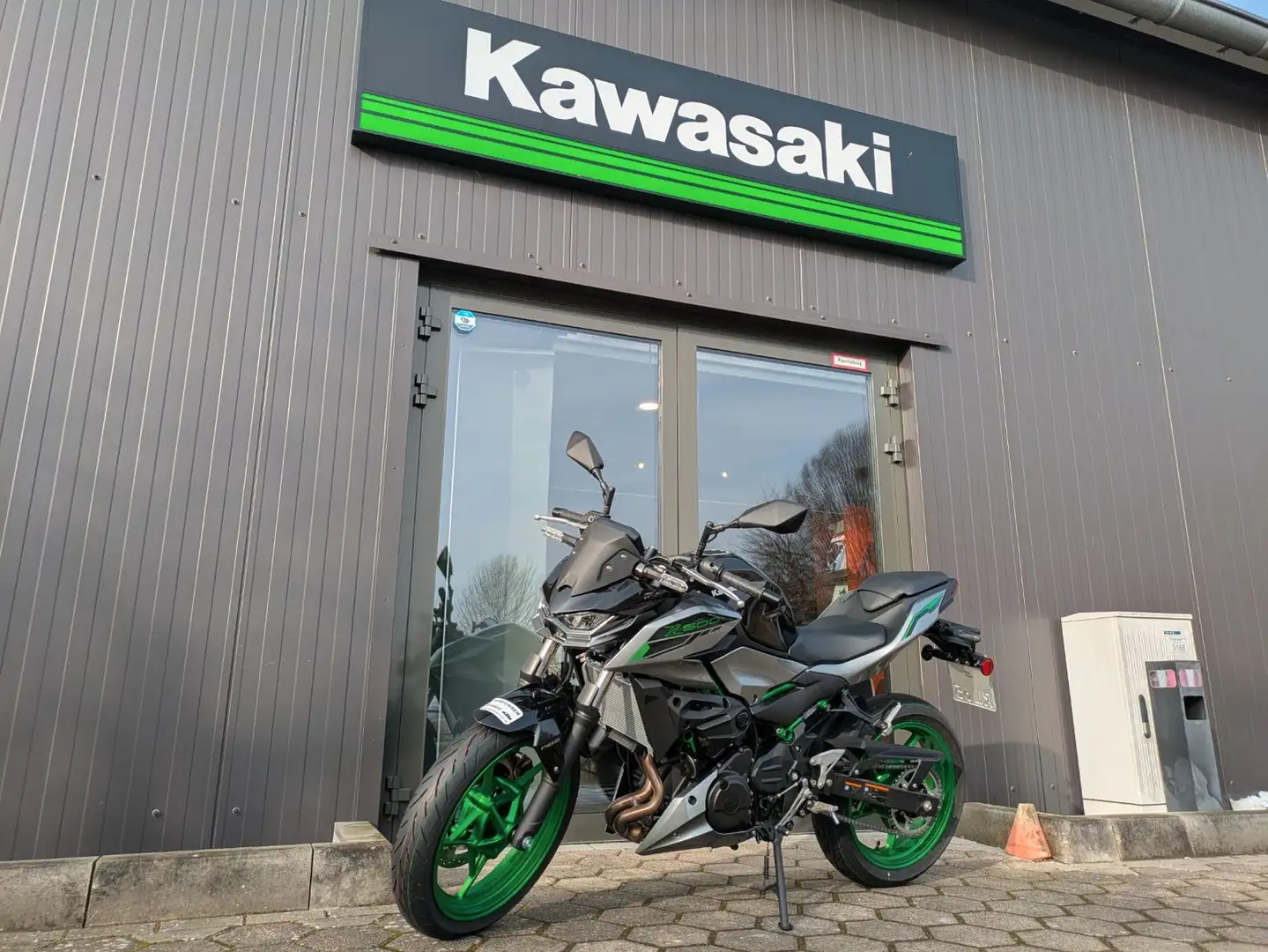 Kawasaki Z 500 SE Verde - 1