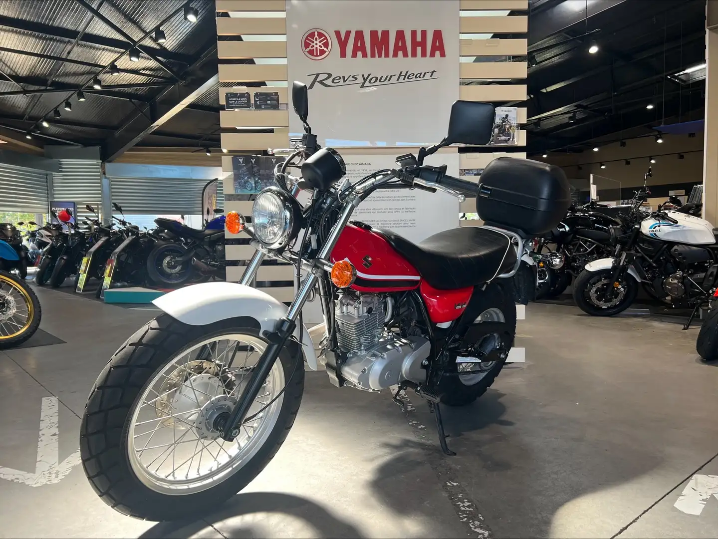 Suzuki VanVan 125 Rood - 2