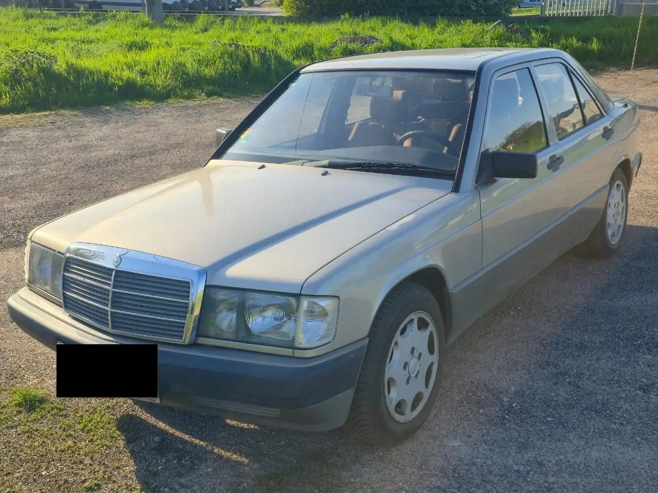 Mercedes-Benz 190 E, foto 2