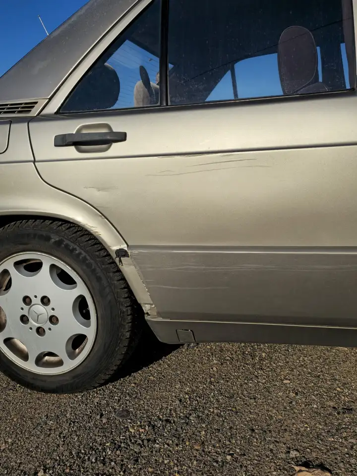 Mercedes-Benz 190 E, foto 6
