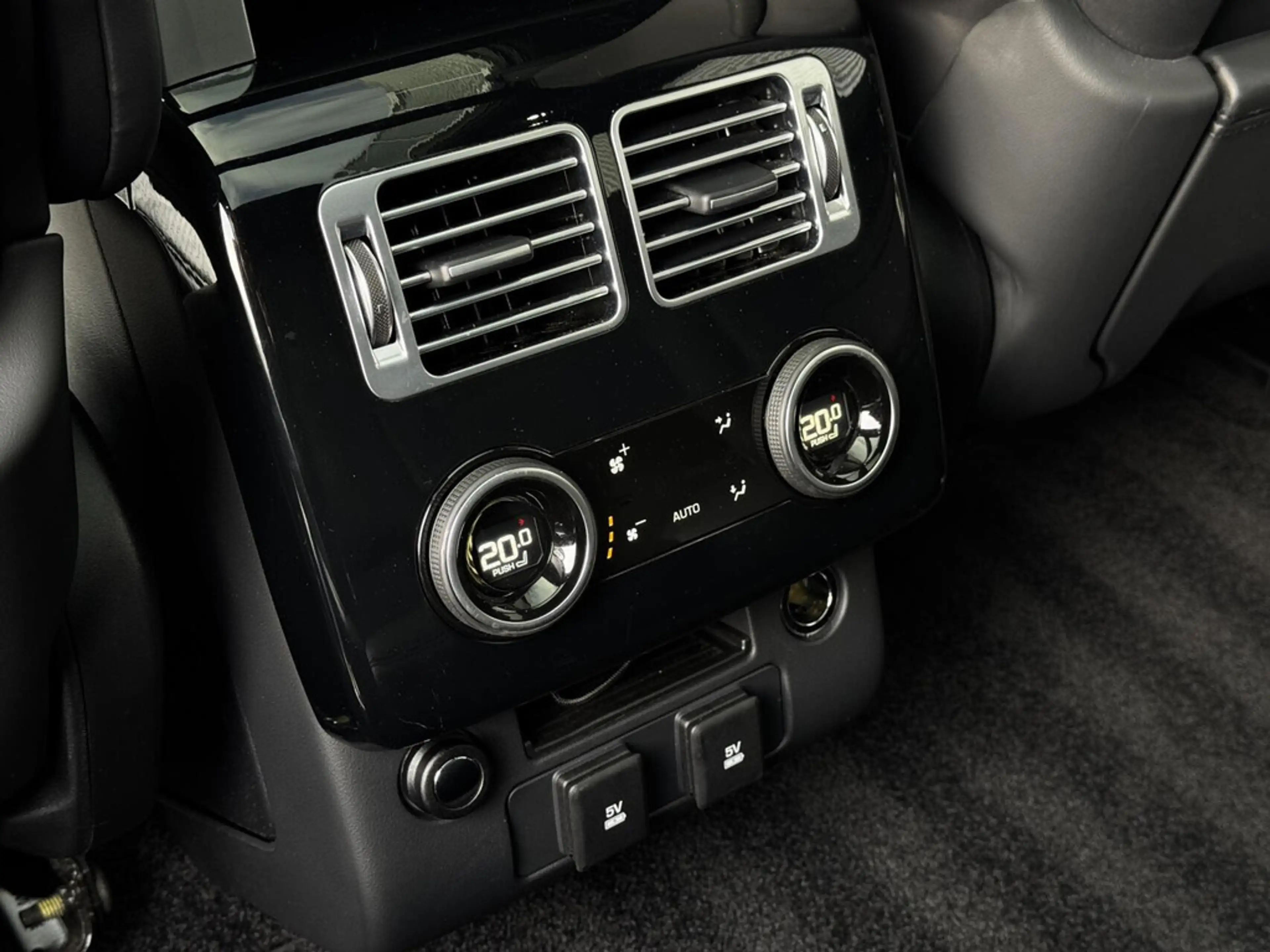 Land Rover Range Rover P400 HSE | Pano | Meridian | HUD | 22 inch | NL Au — photo 24