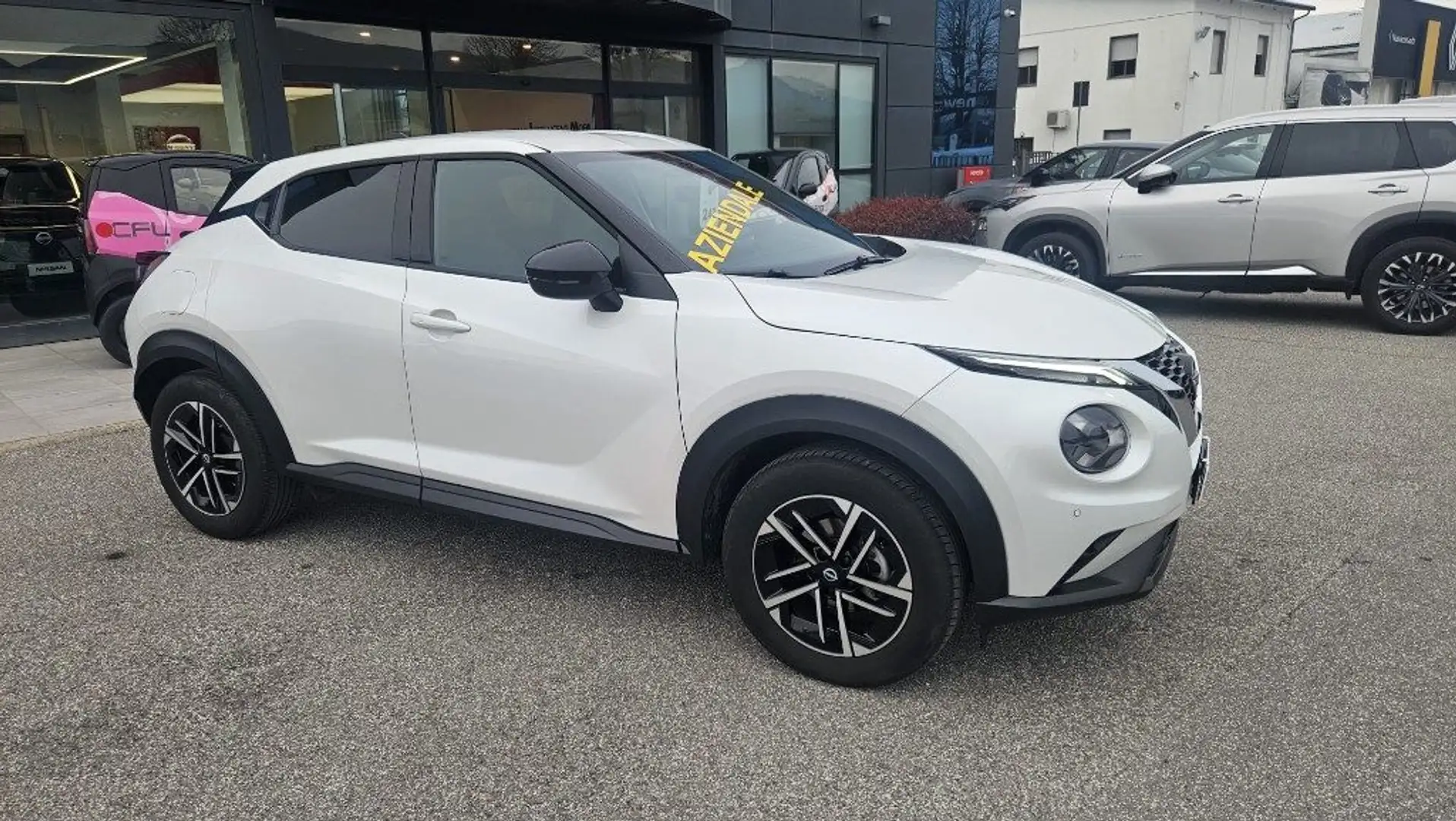 Nissan Juke 1.0 DIG-T 114 CV N-Connecta Weiß - 2