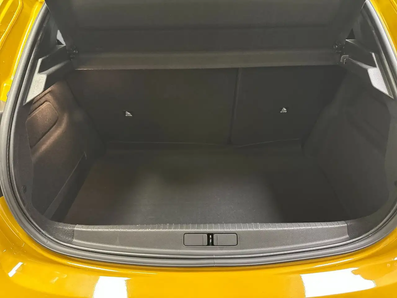 Peugeot 208 II 2019 1.2 puretech GT s&s 100cv, миниатюра 16