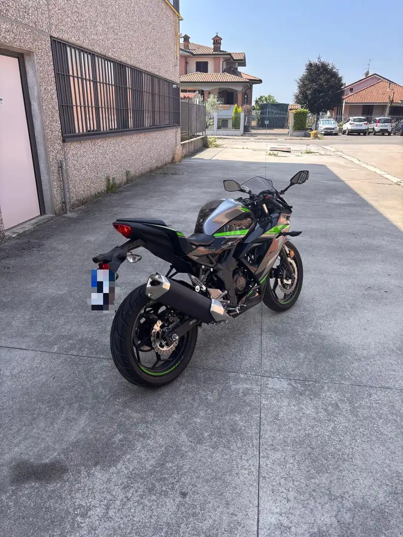 Kawasaki Ninja 125 sport - 1