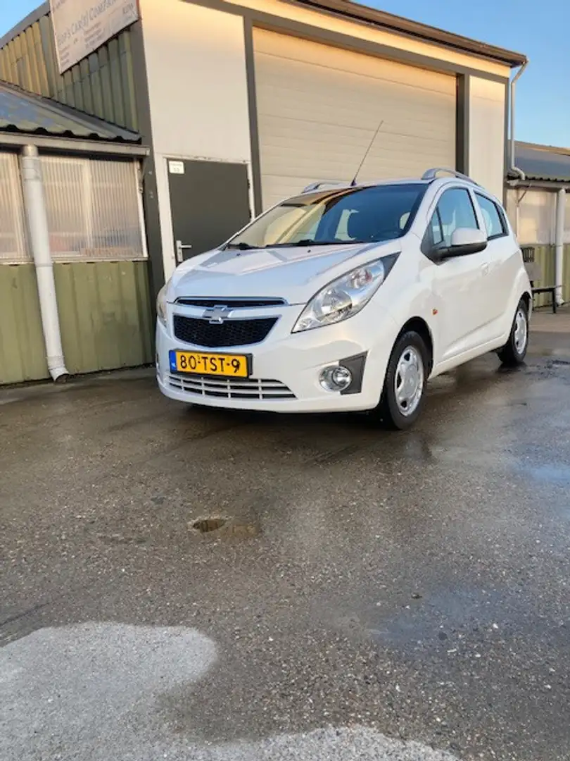 Chevrolet Spark 1.0 16V LS Bi-Fuel Weiß - 2