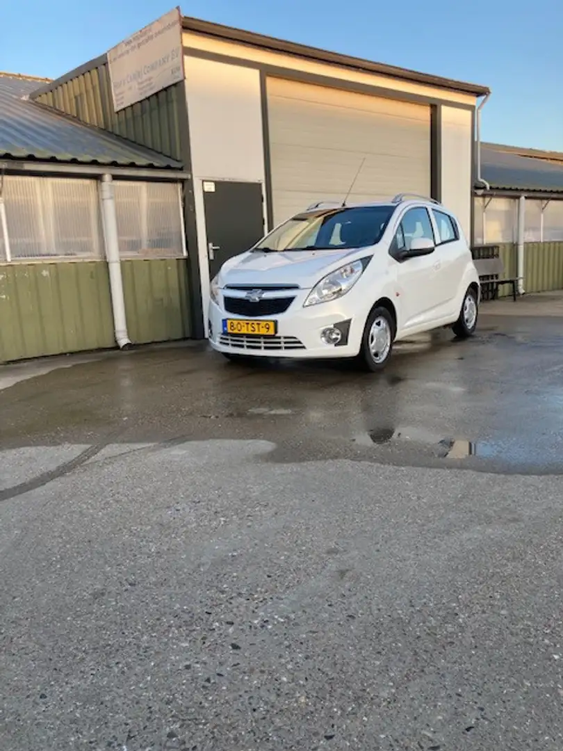 Chevrolet Spark 1.0 16V LS Bi-Fuel Weiß - 1