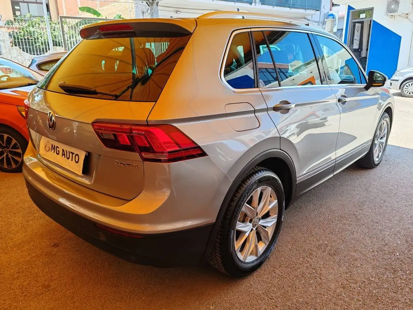 Volkswagen Tiguan Tiguan 2.0 tdi Business 150cv Grigio - 2