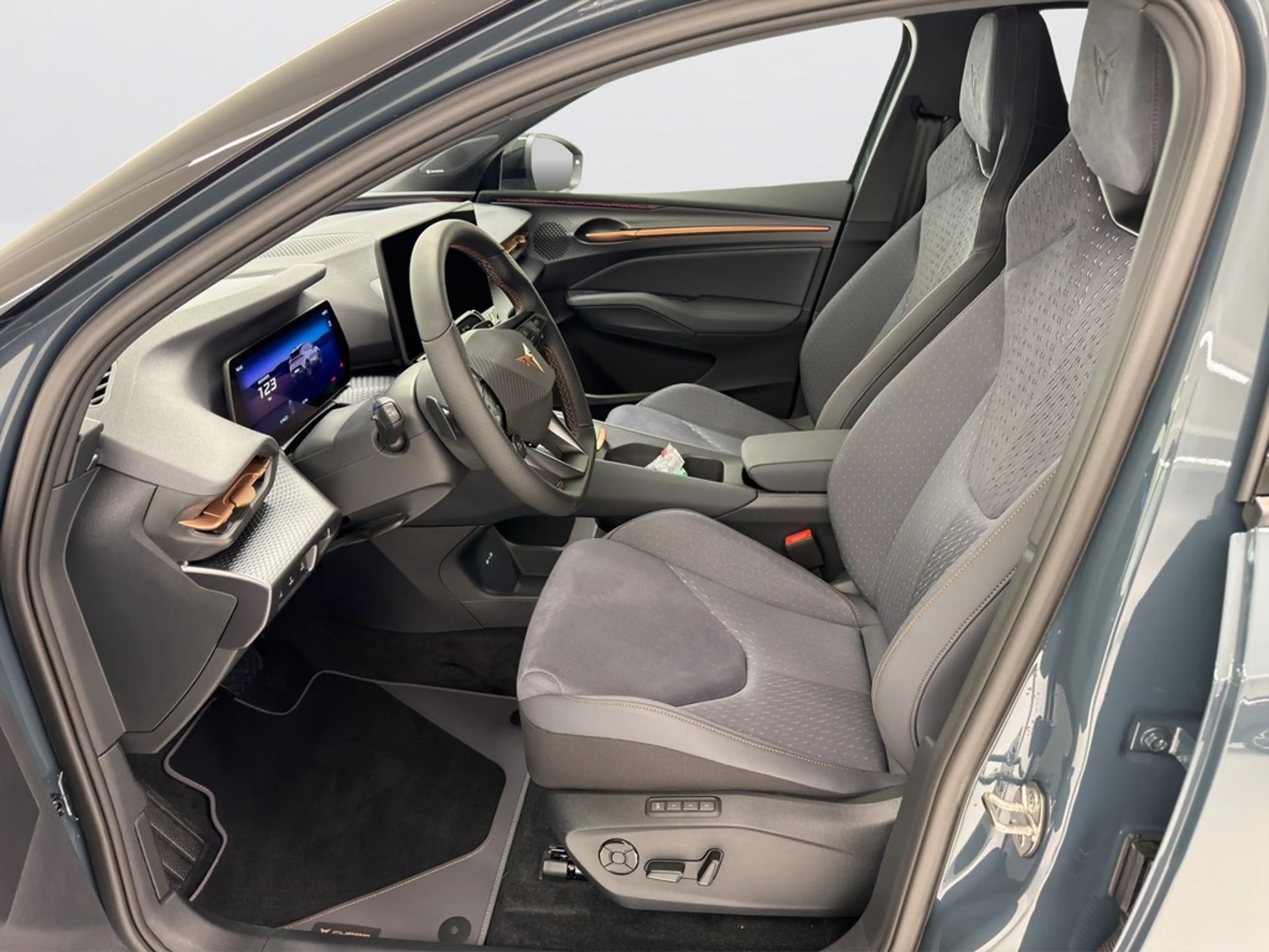 CUPRA Raval Endurance Launch Edition NAVI Dynamic Plus — photo 9