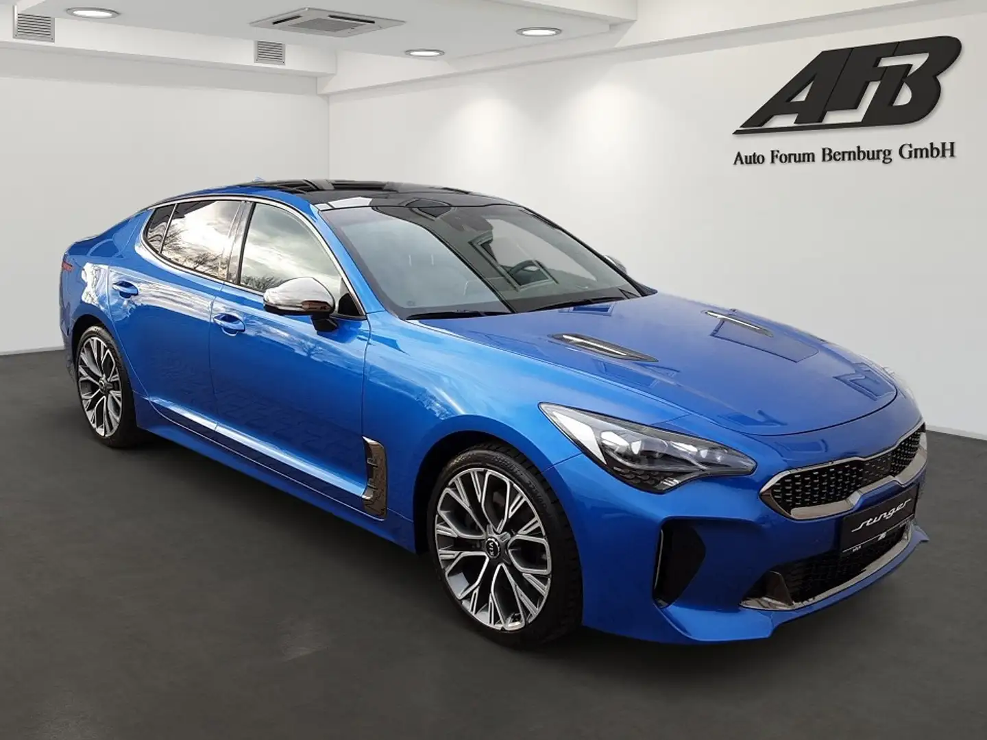 Kia Stinger 2.0 AT Stinger GT Line Glasdach Blau - 2