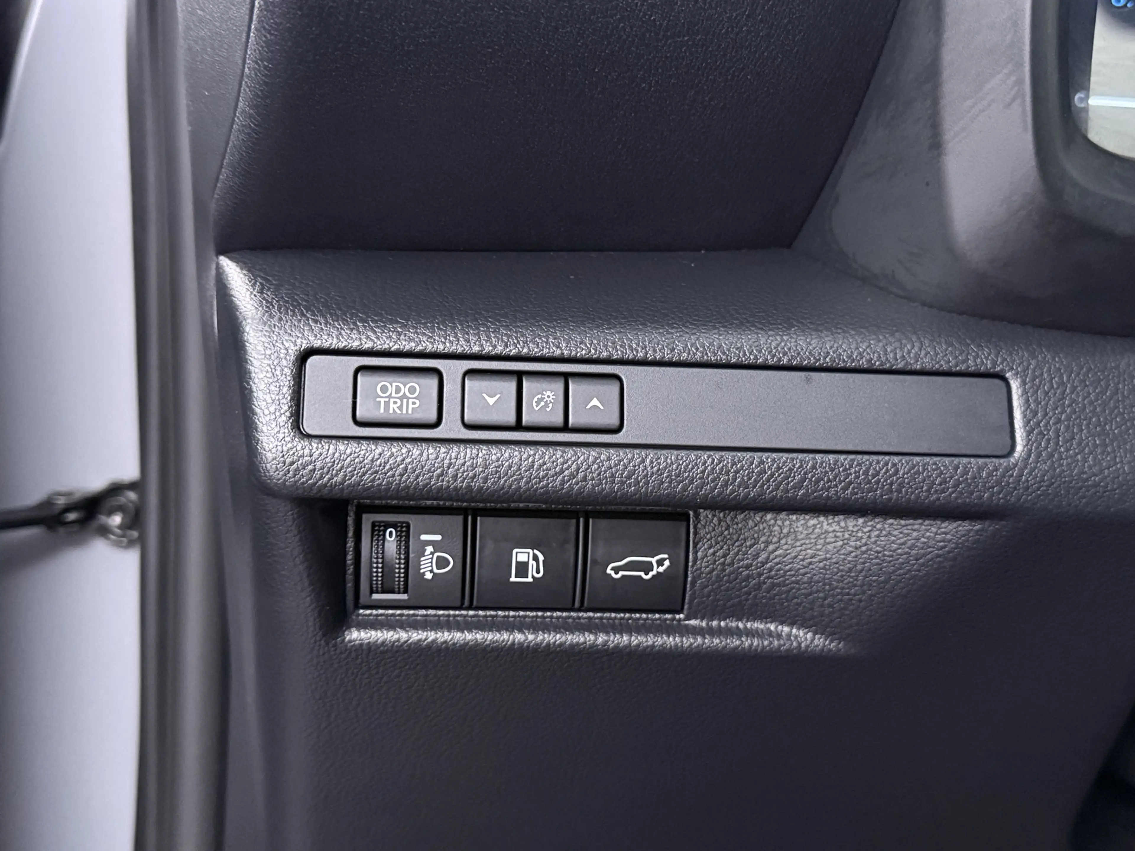 Lexus LBX Cool 2WD — photo 5