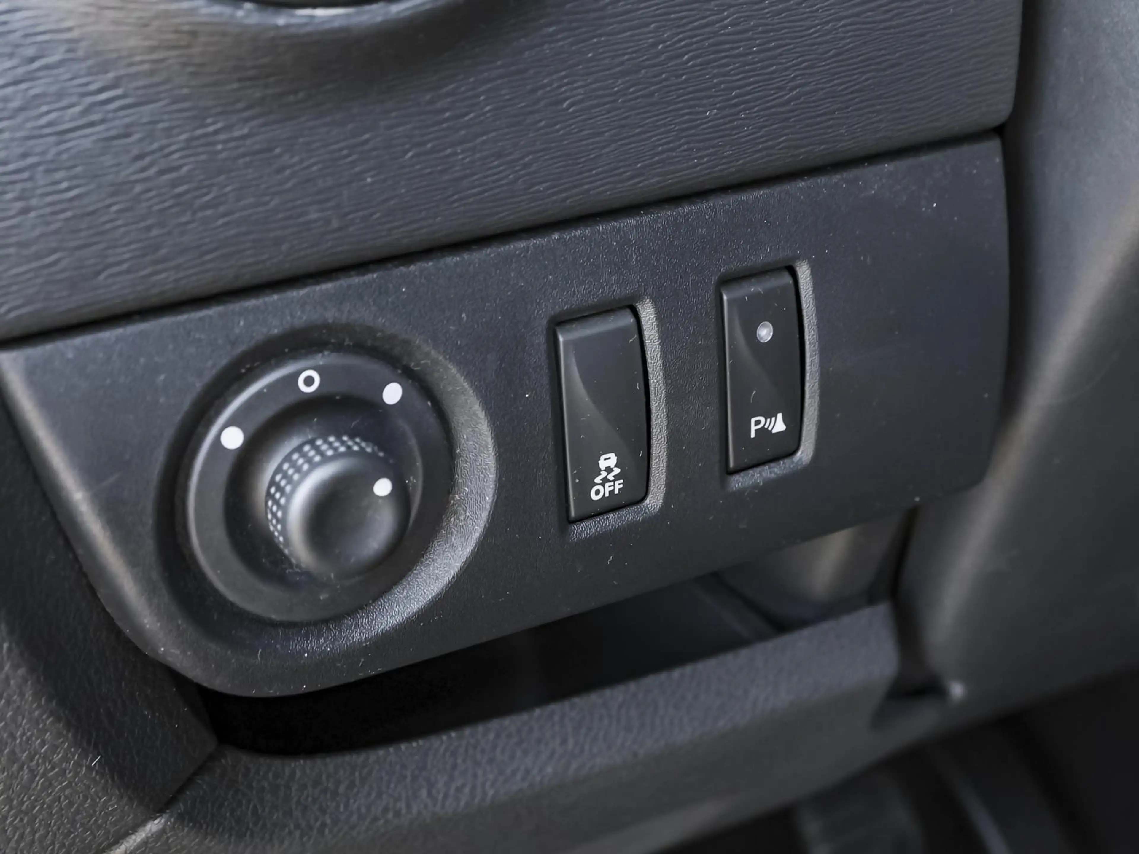 Dacia Lodgy Comfort SCe 100 5-Sitze SHZ PDC KLIMA NAVI — photo 11