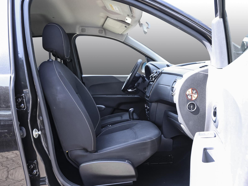 Dacia Lodgy Comfort SCe 100 5-Sitze SHZ PDC KLIMA NAVI — photo 4