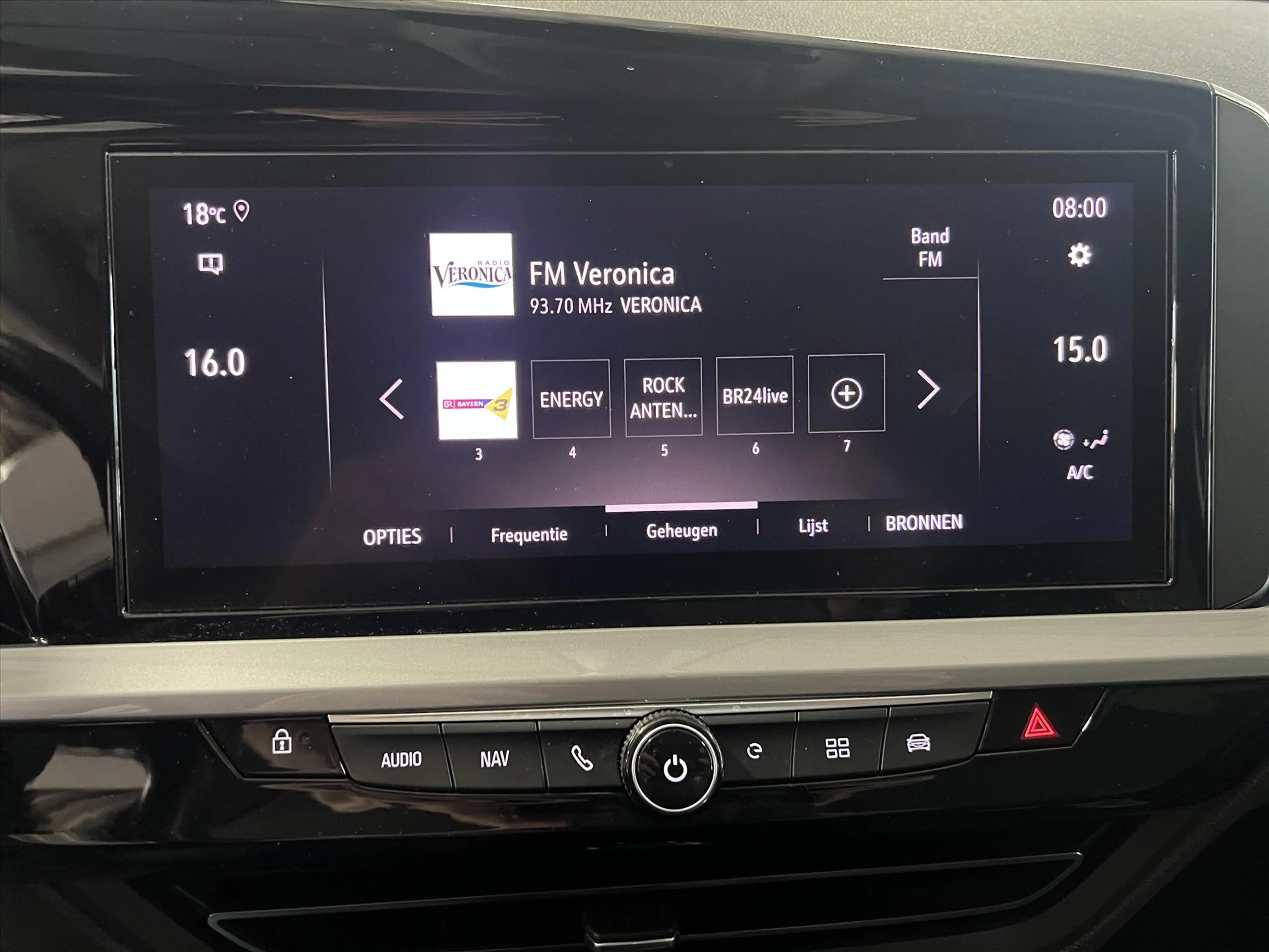 Opel Grandland 1.6 Turbo Hybrid4 300pk 4x4 Aut Ultimate — photo 15