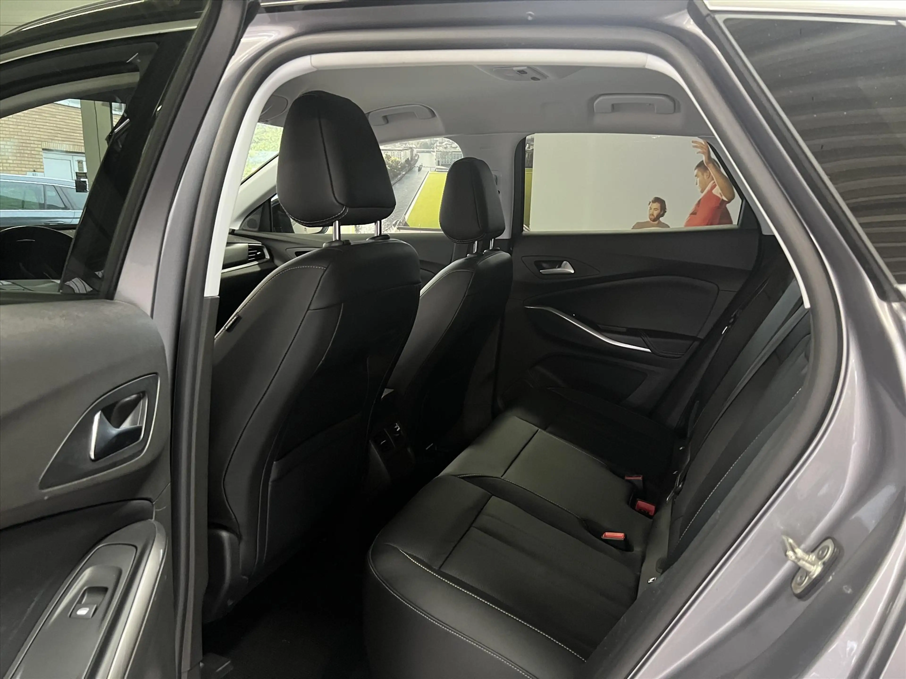 Opel Grandland 1.6 Turbo Hybrid4 300pk 4x4 Aut Ultimate — photo 6