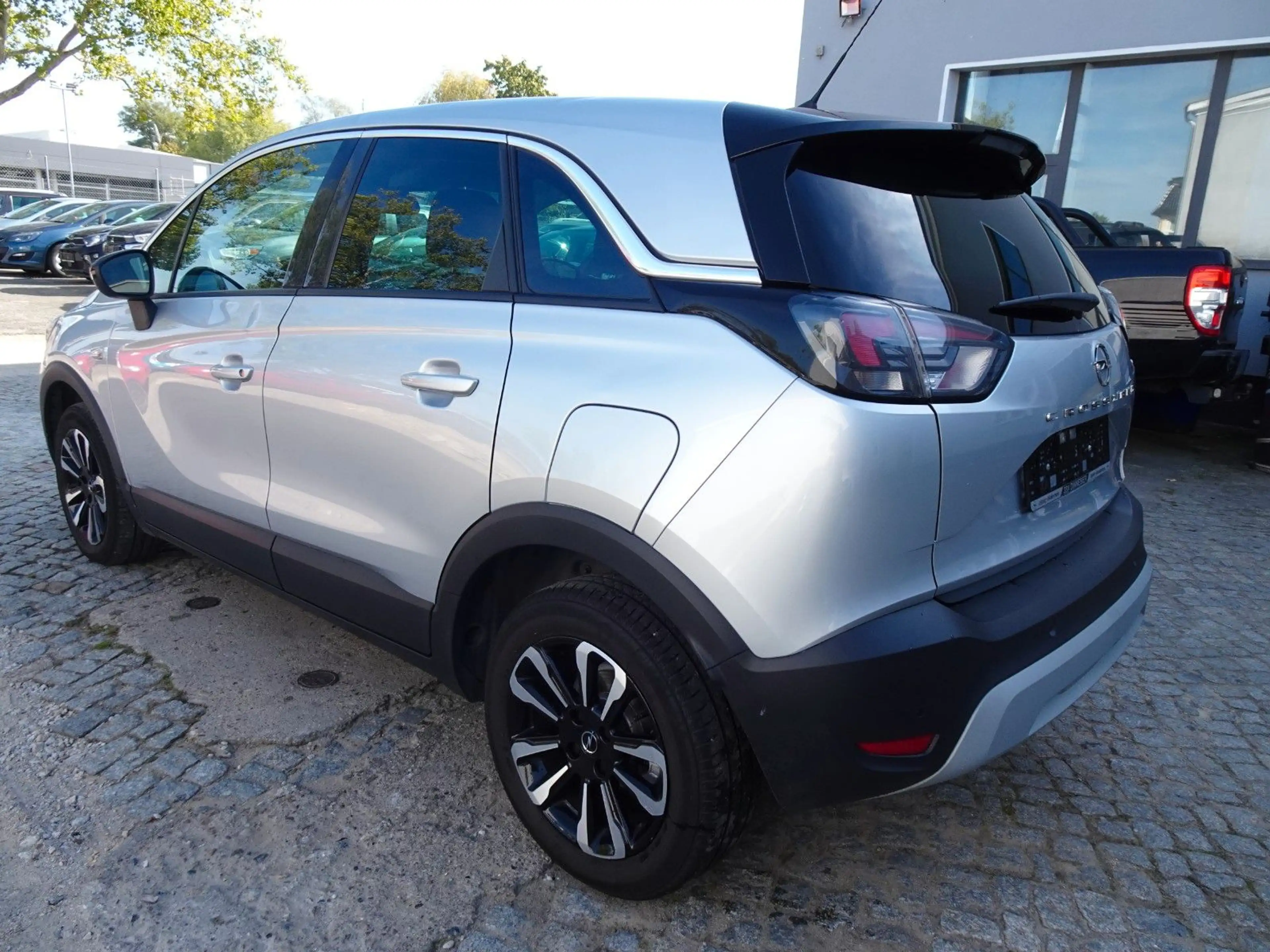 Opel Crossland X Elegance Paket 1.2 81kW, NAV-R.CAM — photo 4