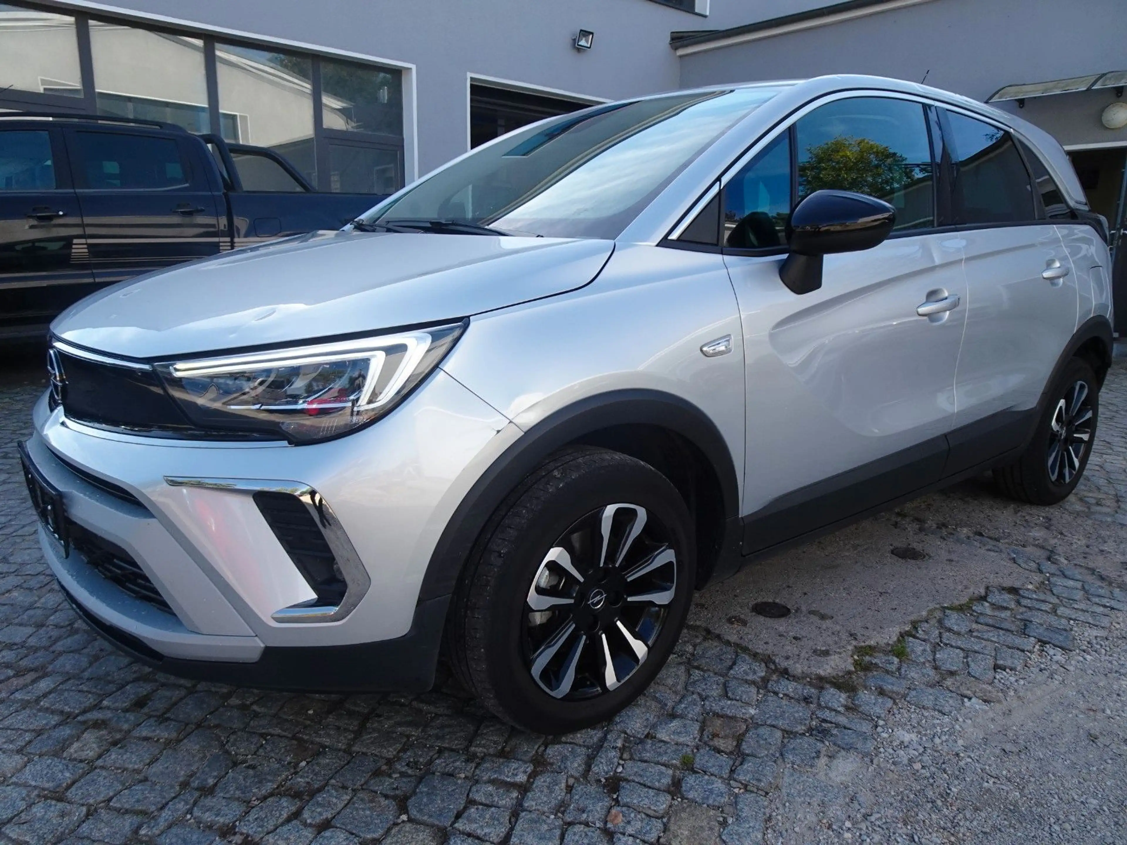Opel Crossland X Elegance Paket 1.2 81kW, NAV-R.CAM