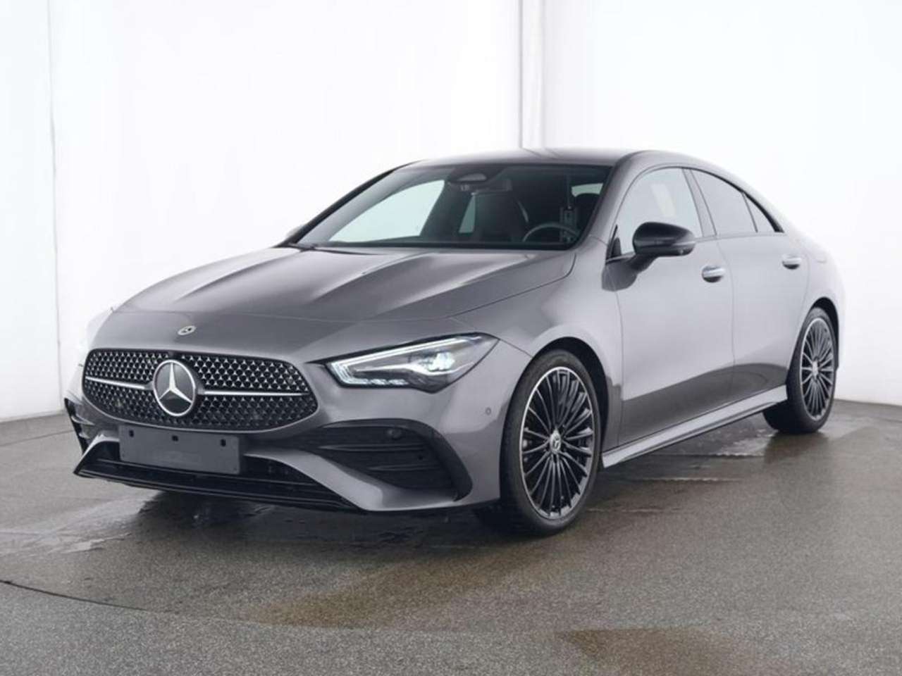 Mercedes-Benz CLA 180 Automatic AMG Line Advanced Plus