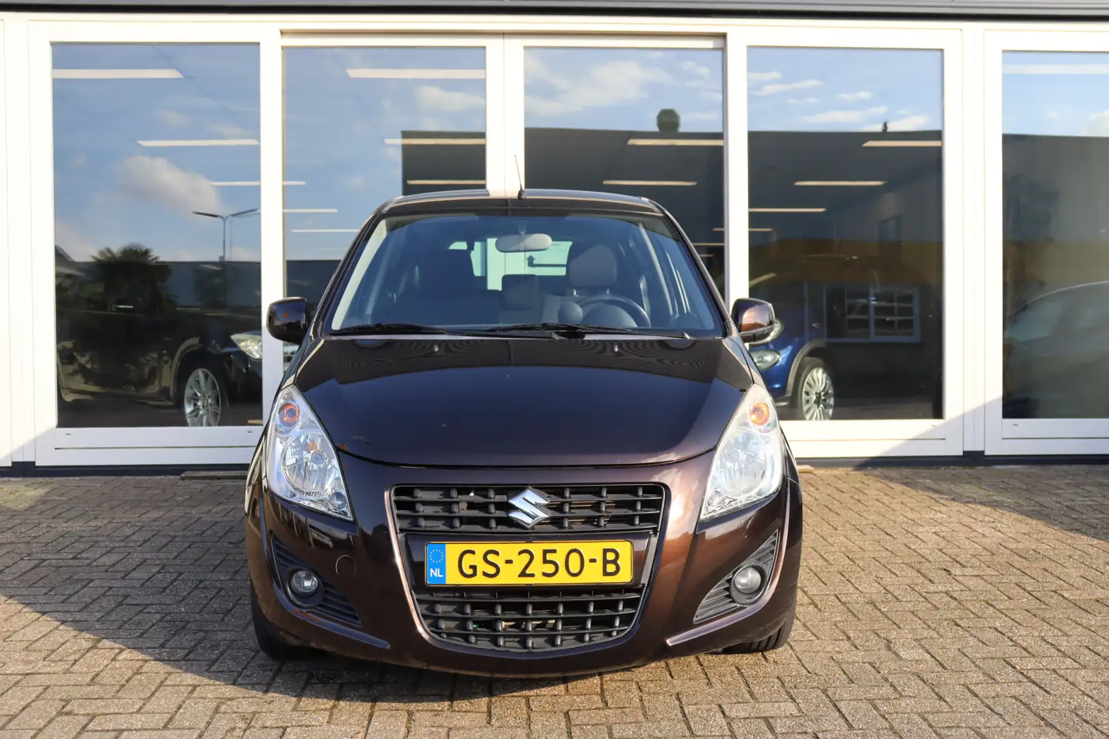 Suzuki Splash 1.2 Exclusive,**48.576 km** Automaat, Airco, Prijs Braun - 2