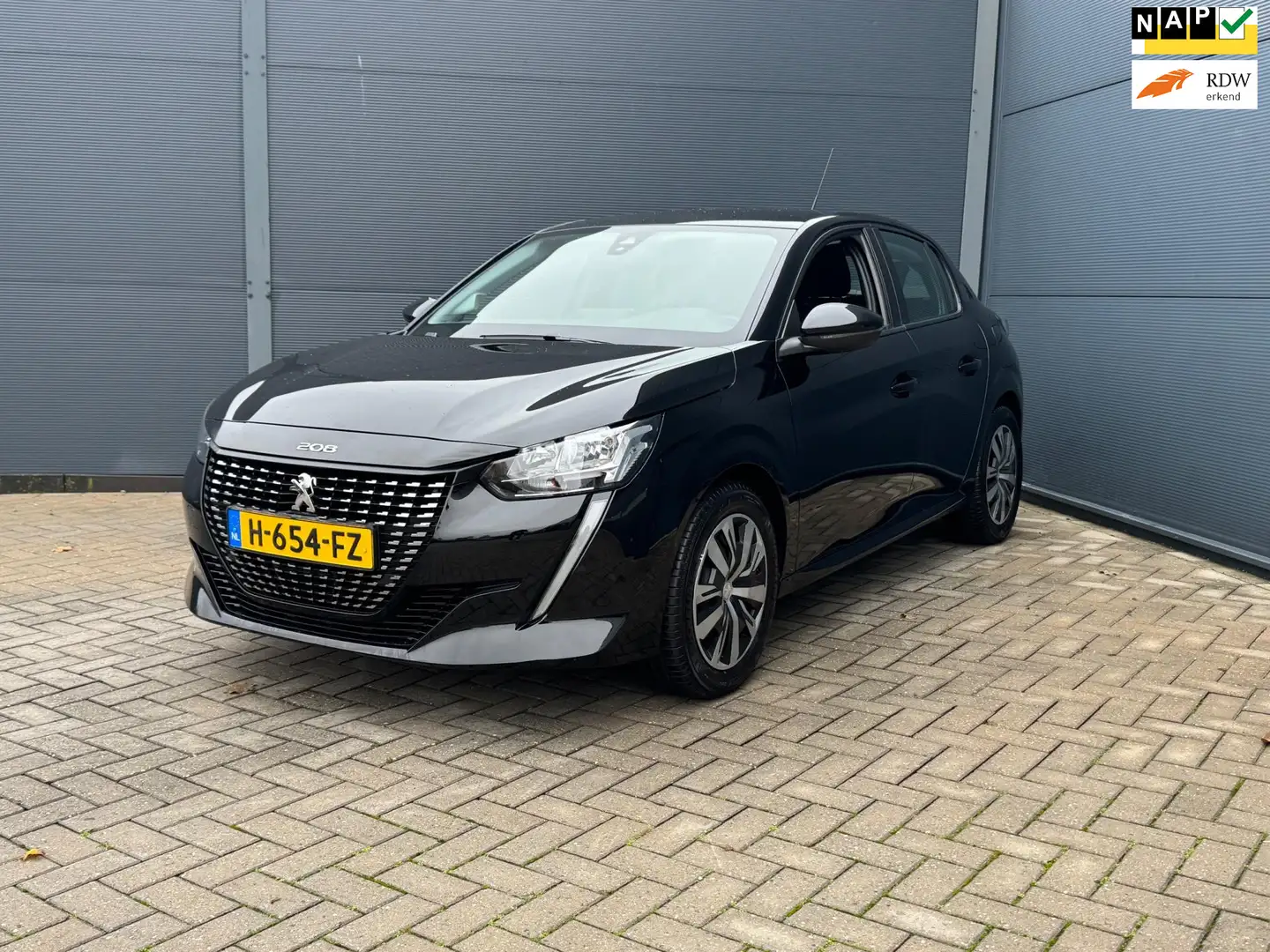Peugeot 208 1.2 PureTech Blue Lease Active Navi, LED Noir - 1