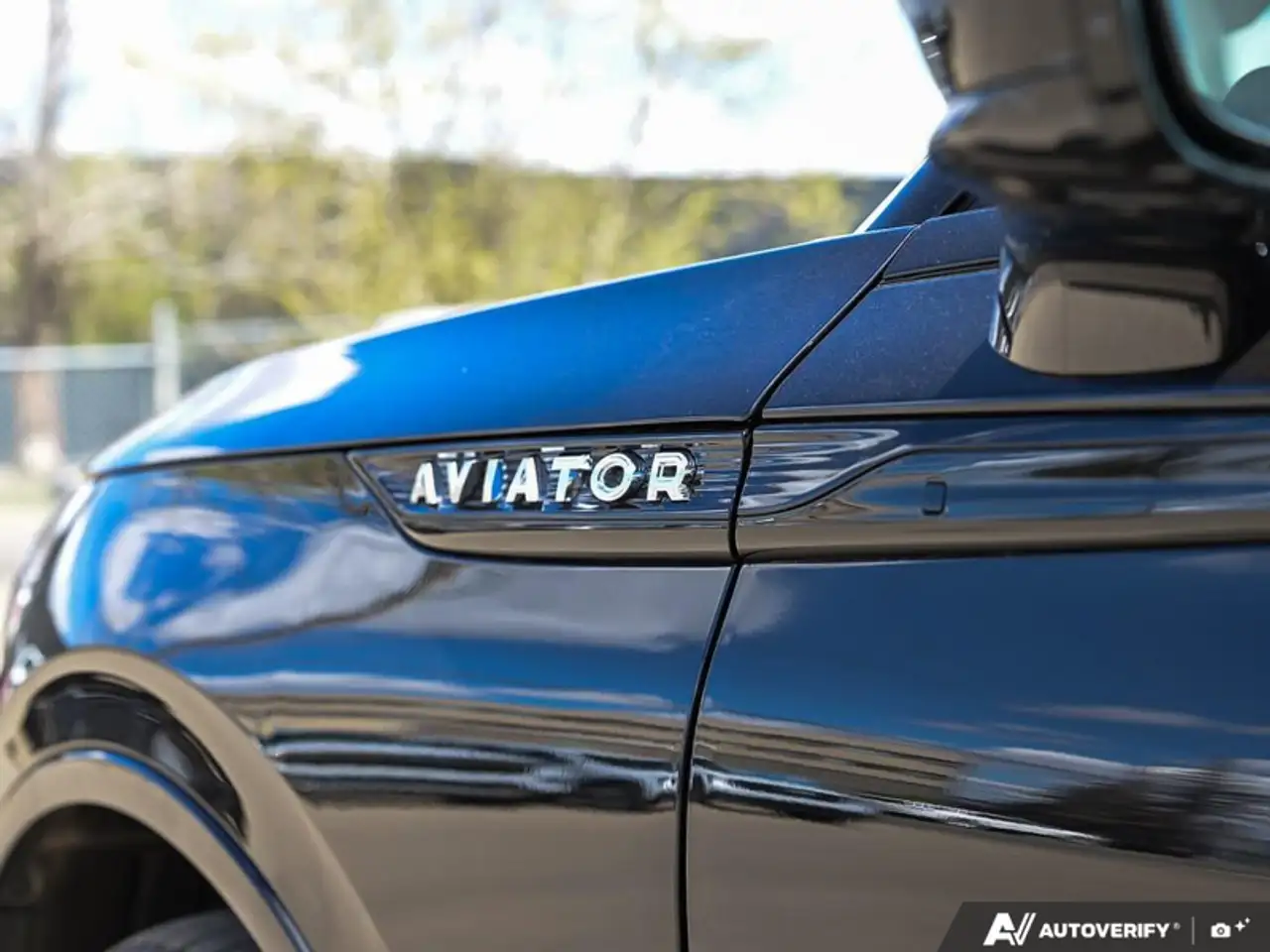 Lincoln Aviator снимка Lincoln Aviator