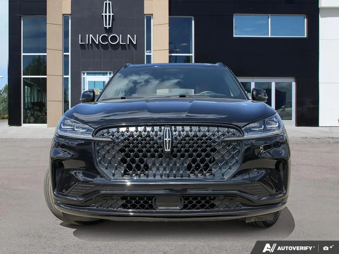 Lincoln Aviator снимка Lincoln Aviator