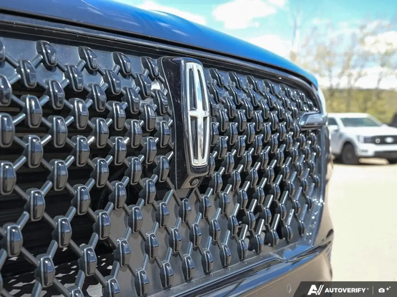 Lincoln Aviator снимка Lincoln Aviator