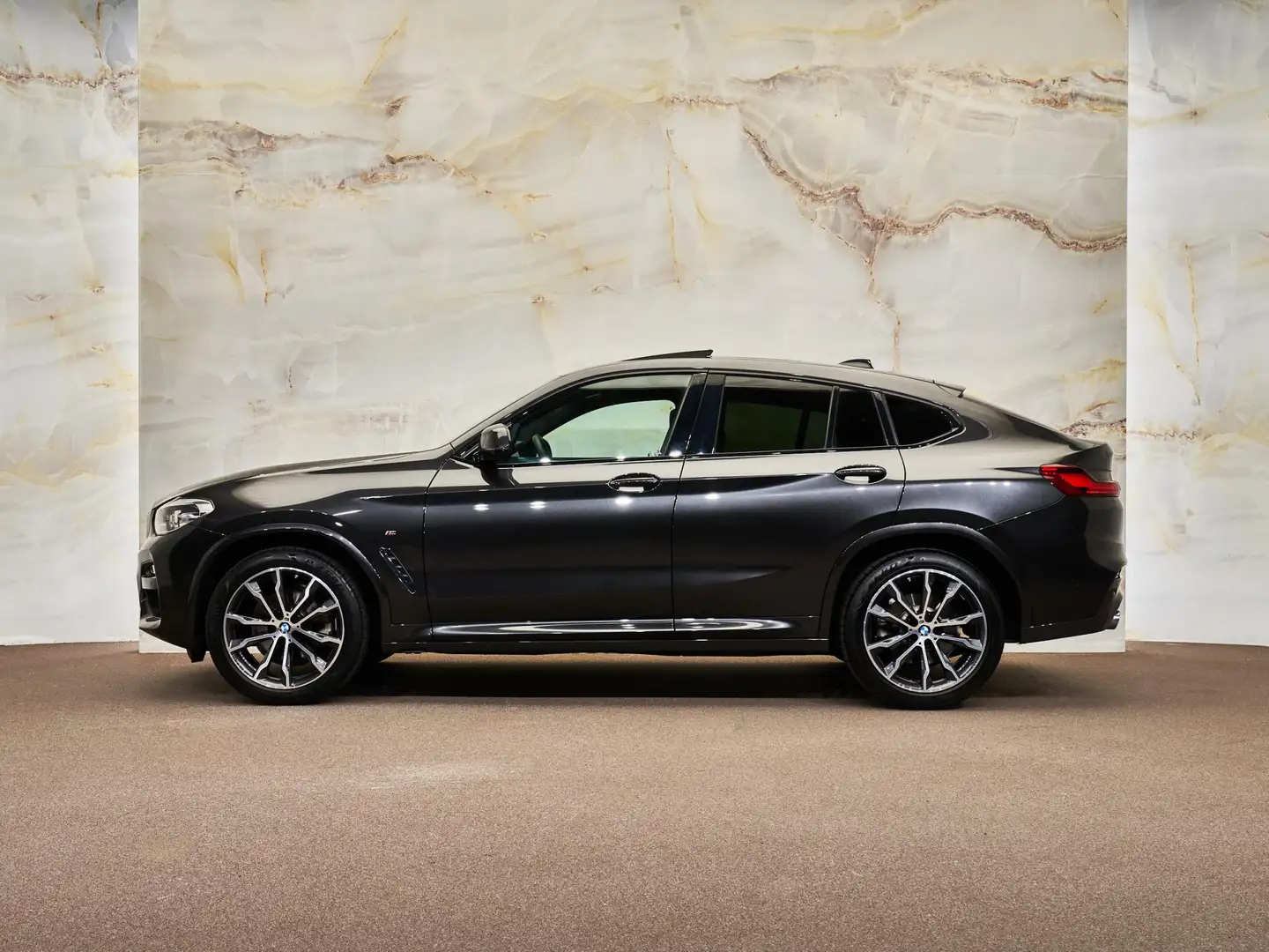 BMW X4 xDrive20i High Executive M Sport, pano, tr.haak, s Grijs - 2