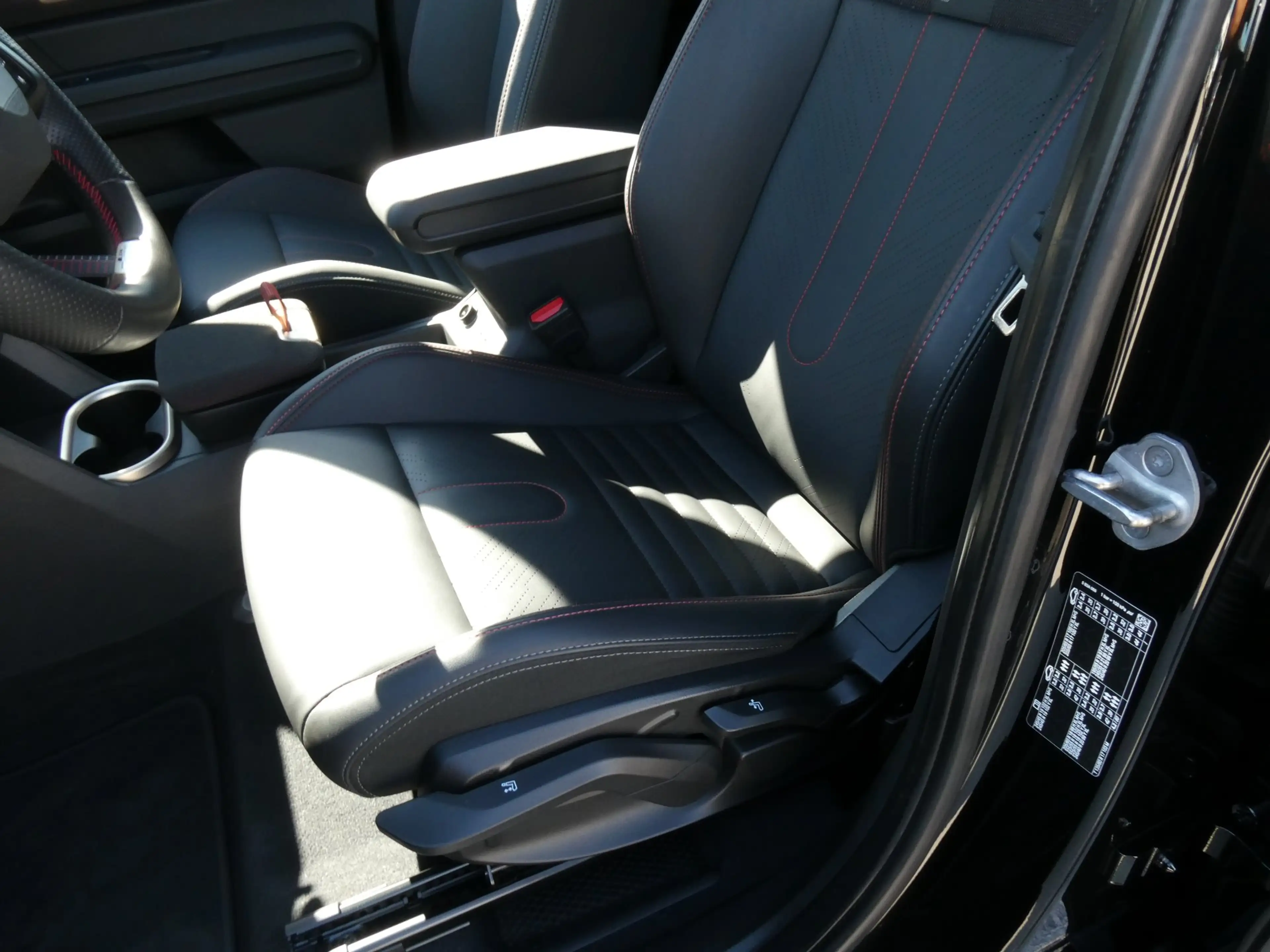 MINI Countryman D — photo 12