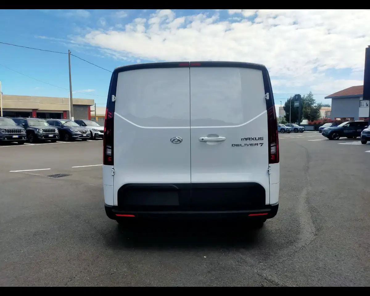 Maxus Deliver 9 2026