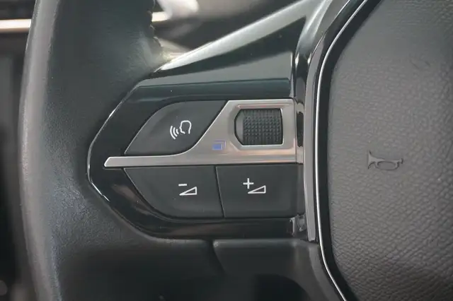 Peugeot 5008 view 13