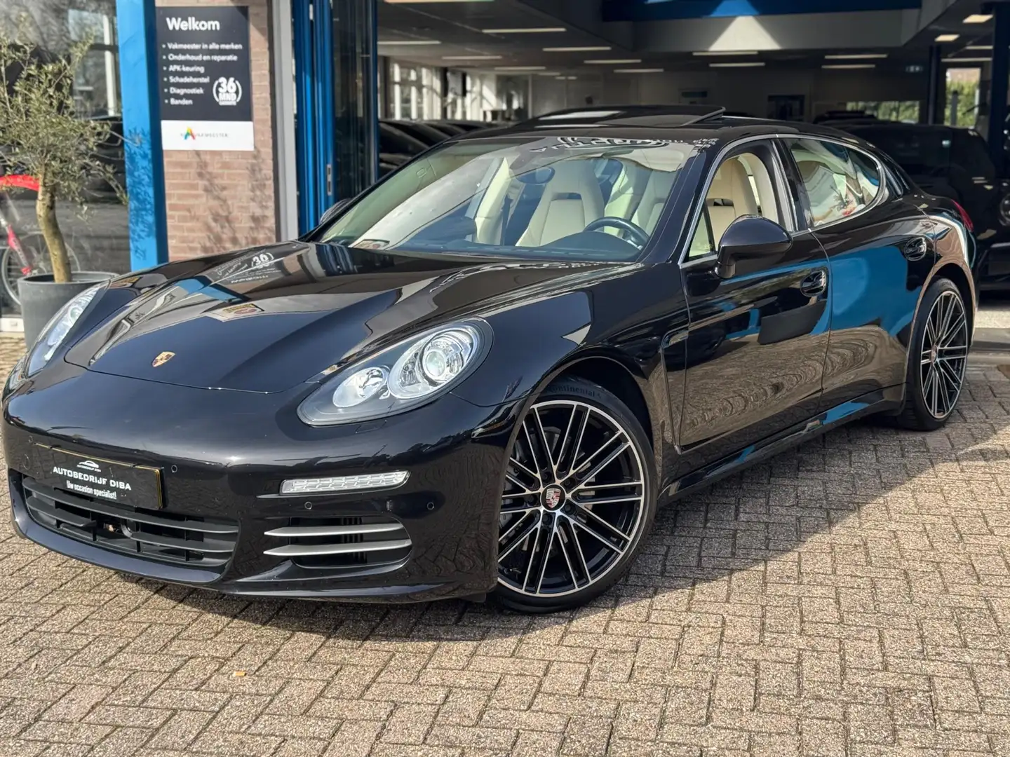 Porsche Panamera 3.0 4S 2014 AUT NAVI DAK LEDER NAP! Zwart - 2
