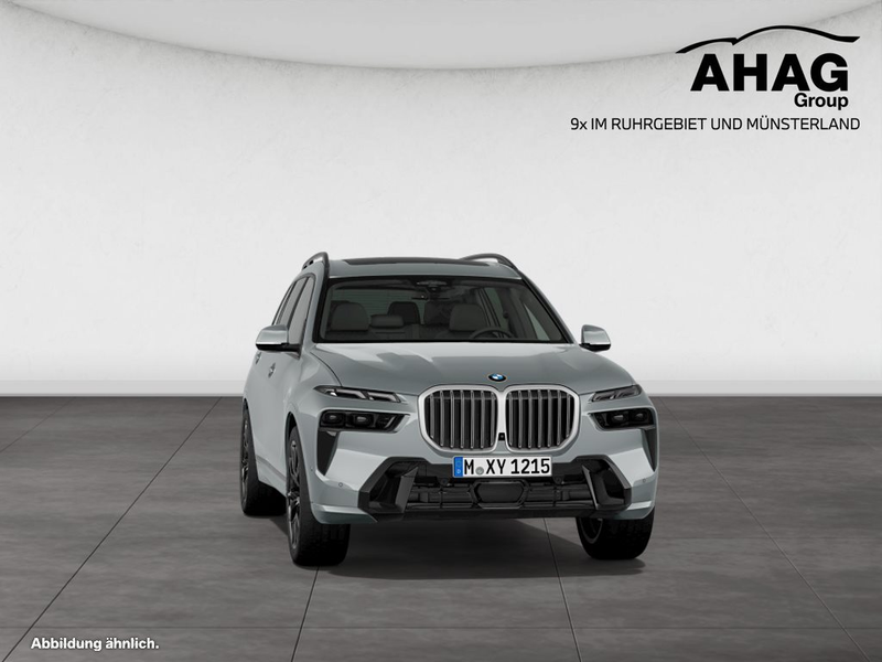BMW X7 xDrive40i — photo 10