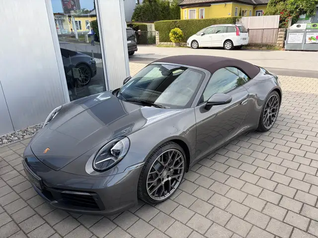 Porsche 992 Carrera 4 Cabrio-einmalige Ausstattung-Garantie Ansicht 28