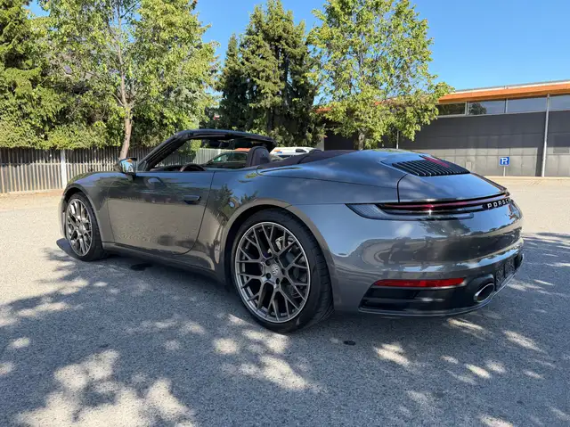 Porsche 992 Carrera 4 Cabrio-einmalige Ausstattung-Garantie Ansicht 2