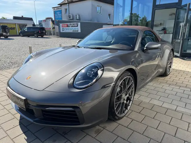 Porsche 992 Carrera 4 Cabrio-einmalige Ausstattung-Garantie Ansicht 4